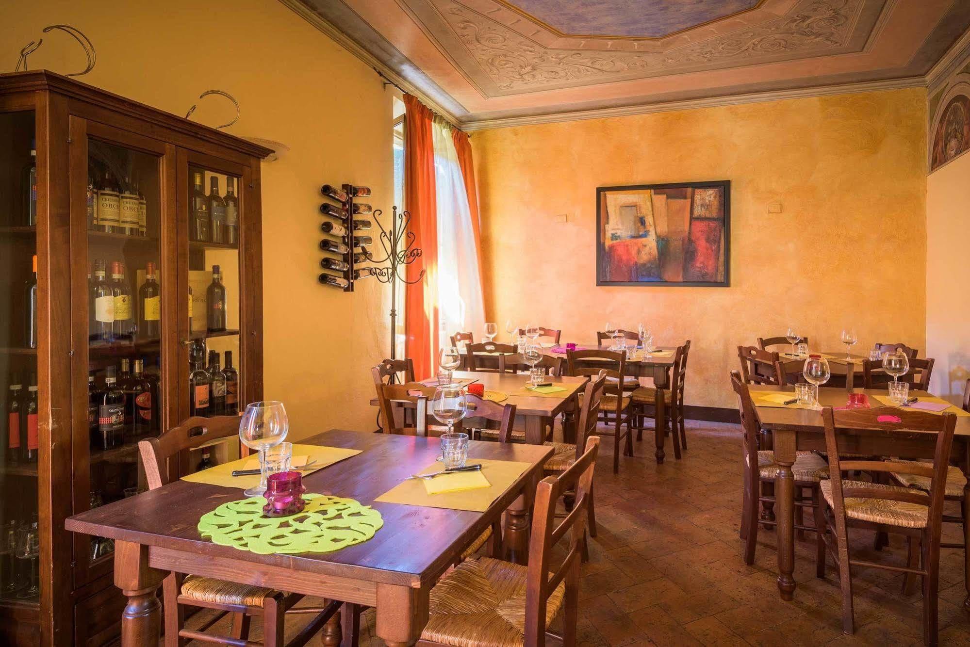 Locanda Di Casalmustia Castelmuzio Kültér fotó