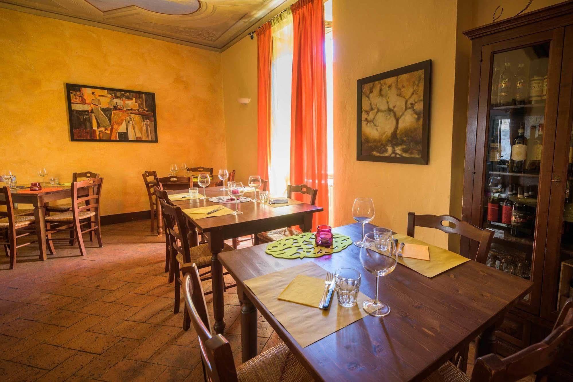 Locanda Di Casalmustia Castelmuzio Kültér fotó