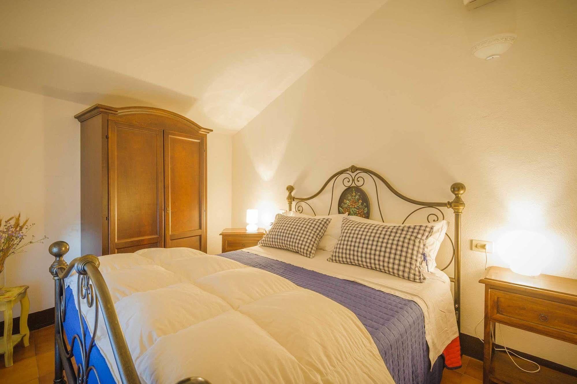 Locanda Di Casalmustia Castelmuzio Kültér fotó